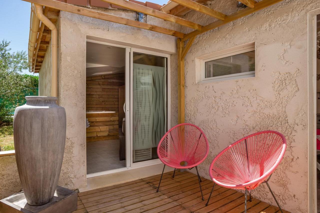 Bed and Breakfast Le Comptoir Des Ecoliers Gemozac Екстер'єр фото